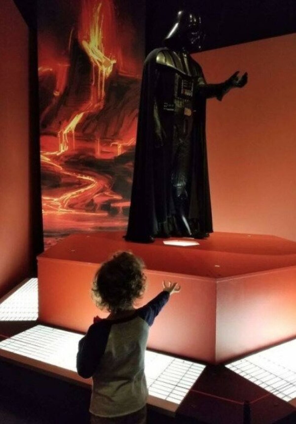 Tan joven y tan poseído por el lado oscuro de la fuerza