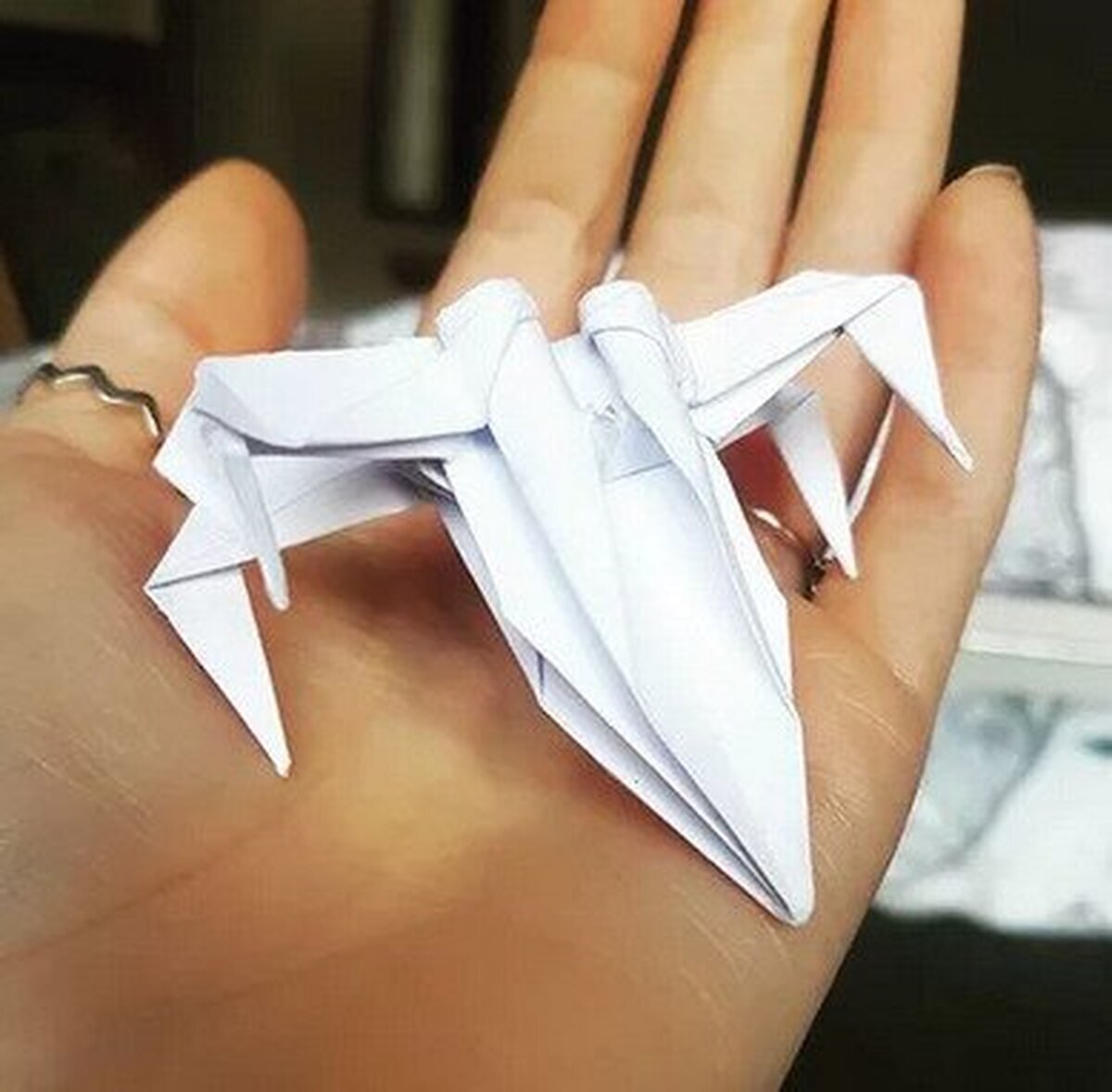 ¿Habías visto alguna vez un X-Wing hecho de papel?