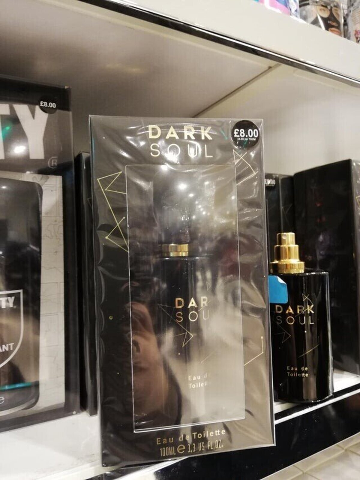 El aroma del Abismo, al alcance de tus manos.