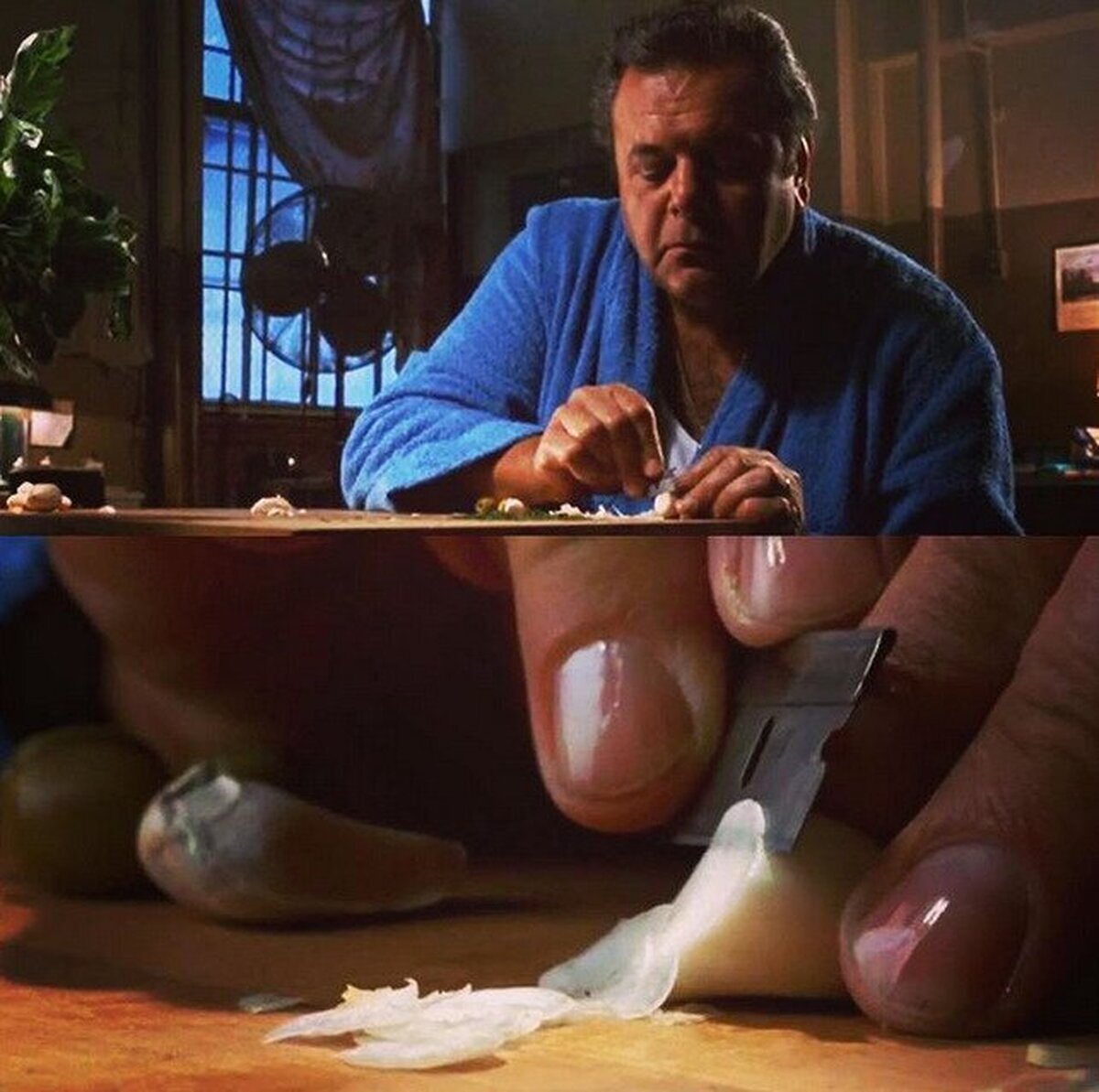 Después de ver Uno de los nuestros quiero cortar el ajo tan delgado como el gran Paul Sorvino!