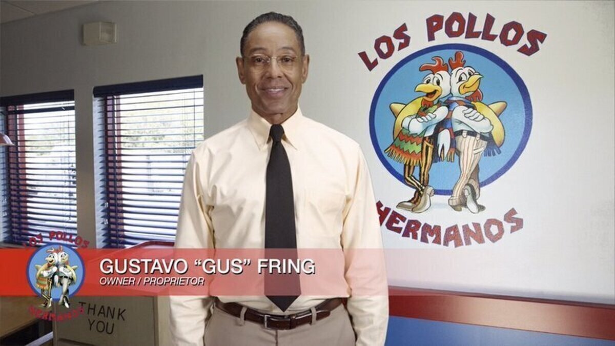Este es Gustavo, el propietario de Los Pollos Hermanos, un honrado negocio golpeado por la crisis, ayudemos todos a Gus
