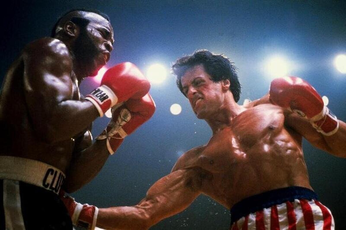 "Si tú sabes lo que vales, ve y consigue lo que mereces. Pero tendrás que aguantar los golpes."Rocky Balboa