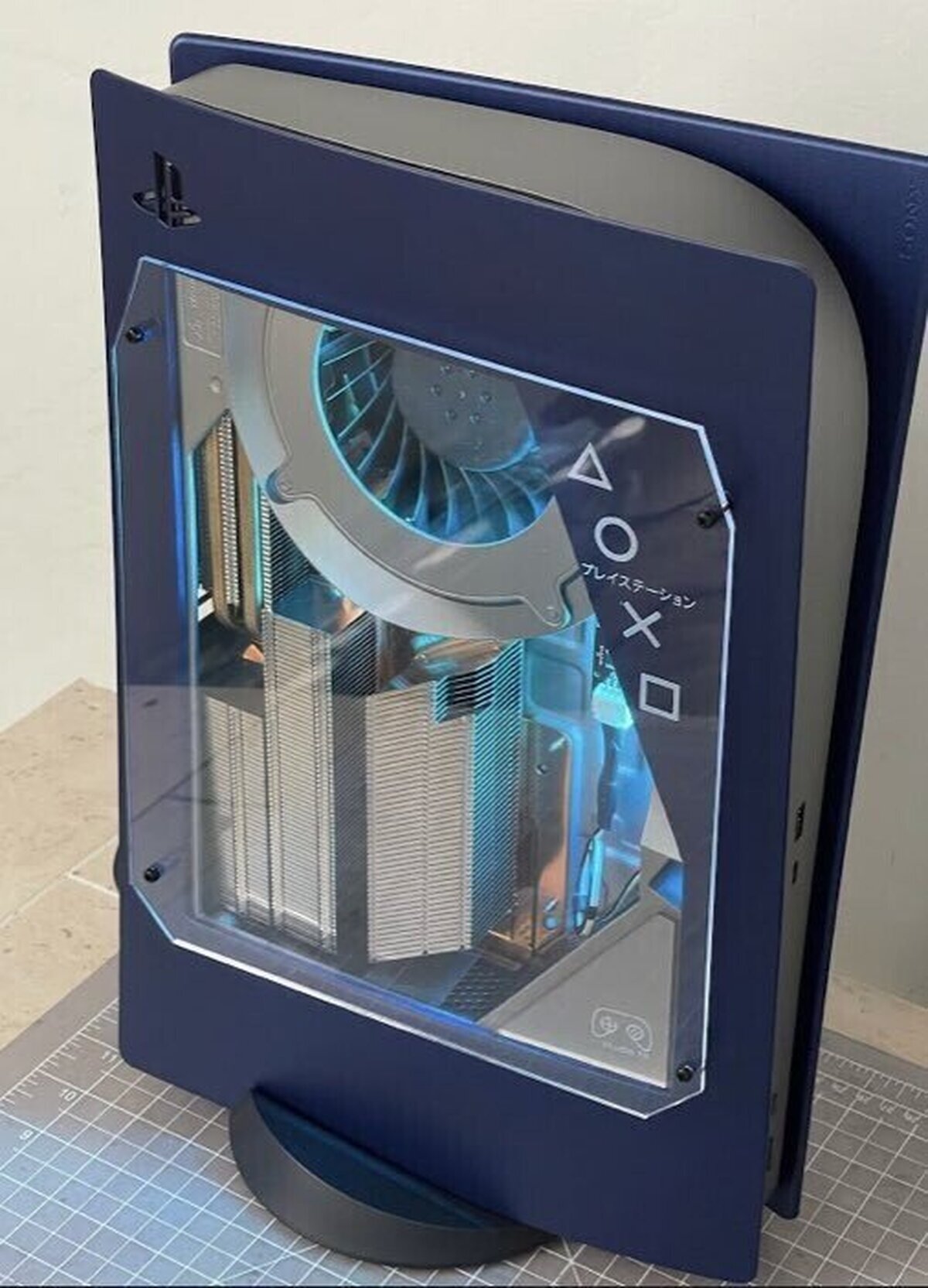 Esta Playstation 5 customizada es simplemente una pasada