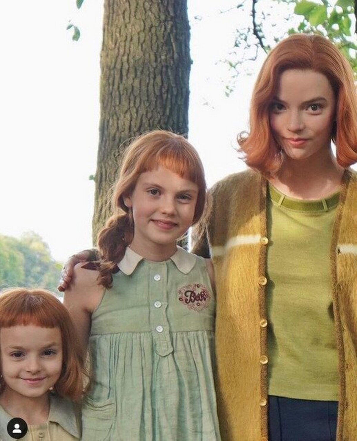 Anya Taylor-Joy, Isla Johnston y Annabeth Kelly como las tres versiones de Beth Harmon en #GambitodeDama