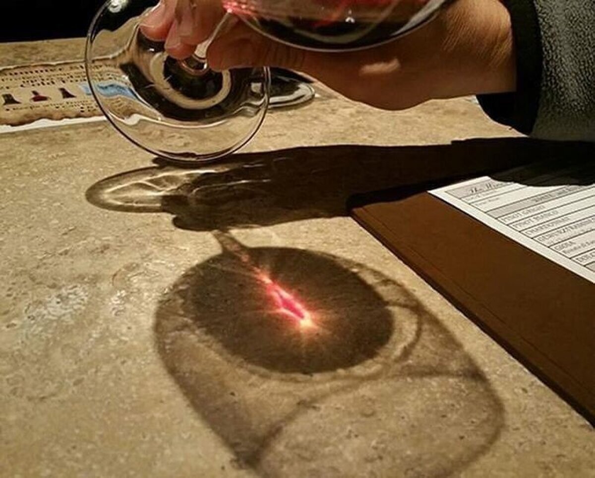 Vino denominación de origen… Mordor.  