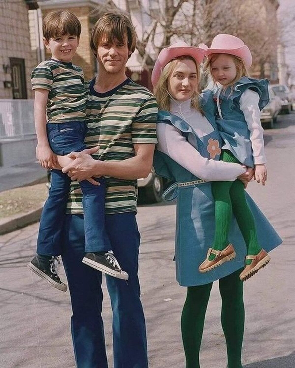 Jim Carrey y Kate Winslet en el set de "Eternal Sunshine of the Spotless Mind"