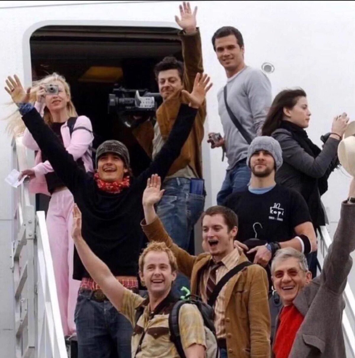 Hace 23 años, cuando salían rumbo a Nueva Zelanda para rodar una de las trilogías más bellas de la historia.