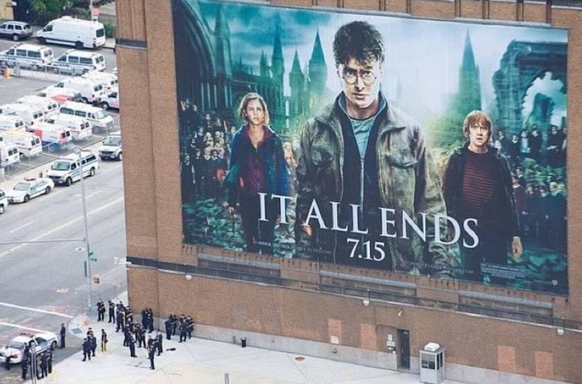 Cuando una saga es tan épica que no hace falta ponerle título para promocionarla