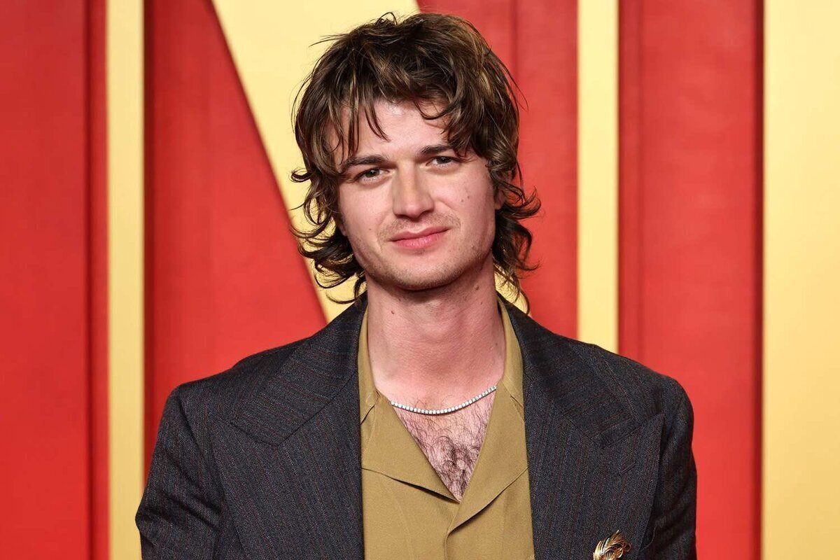 Joe Keery cumple 32 años! Stranger things, Free guy… ¿lo visteis en algo más?