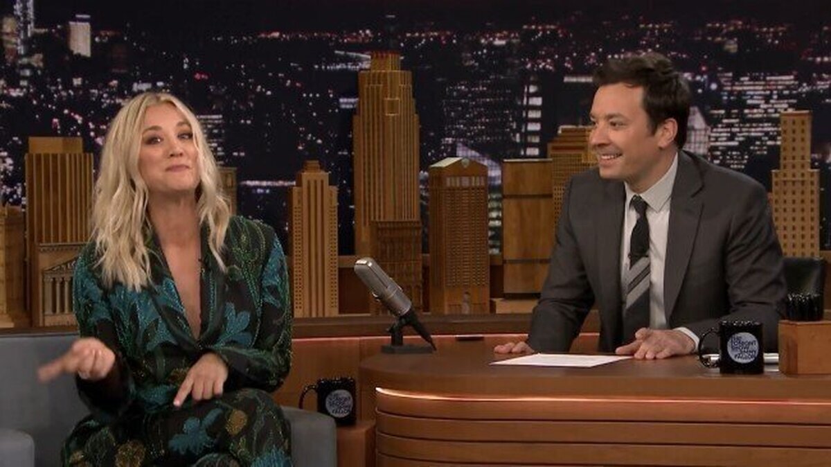 No te pierdas a Kaley Cuoco cantando el tema principal de The Bing Bang Theory