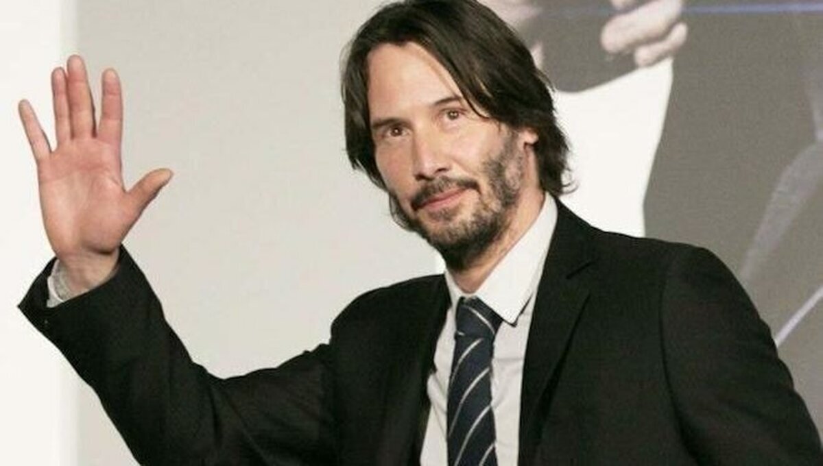 Keanu Reeves "mata" a Santiago Abascal en la guerra que tiene enganchada a todo el país