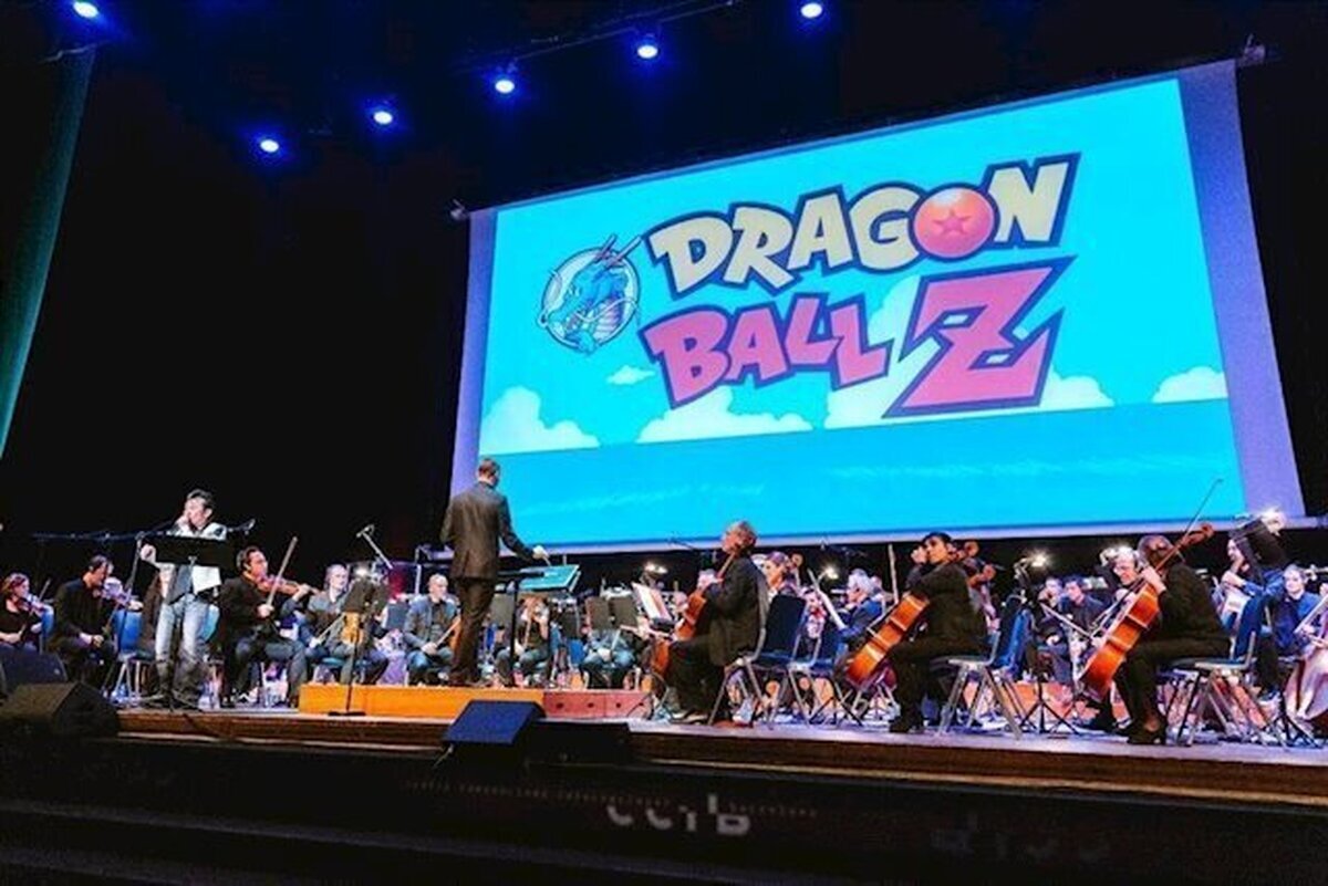 El cantante de Dragon Ball es herido grave tras caer del escenario en el concierto de Madrid