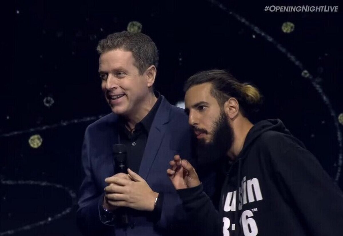 El señor que subío al escenario pidiendo noticias de GTA6