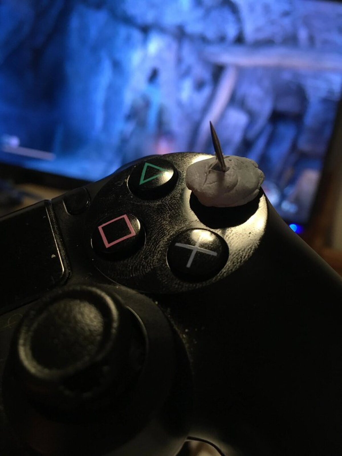 Arreglao. Es para jugar al Sekiro. ¿Con que otro juego me lo recomiendas? Por @Raysnakeyes