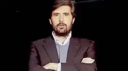 Así es Gonzalo Altozano, el biógrafo del ultraderechista Santi Abascal