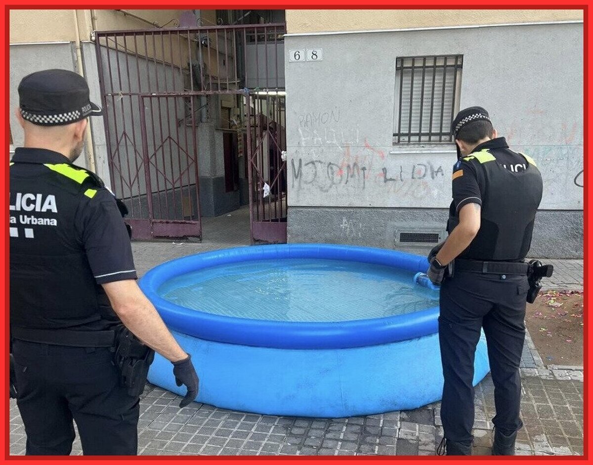 La Policía de Badalona crea polémica al retirar estos objetos