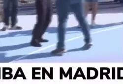 Al pequeño José Luis Martínez Almeida se le rompieron las gafas jugando al baloncesto