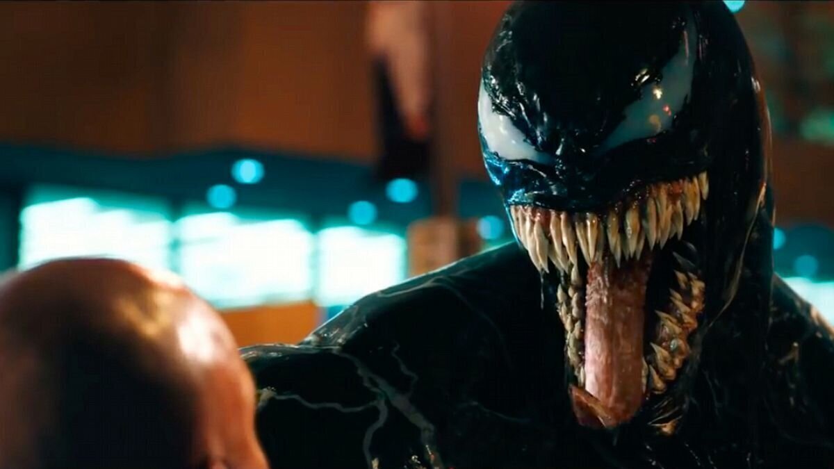 Venom no contará con la araña blanca en el pecho y el director explica por qué