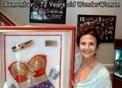 La Wonder Woman original, Lynda Carter sigue igual de radiante a sus más de 70 años