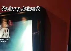 Este teatro empezó a retirar los posters del Joker... 3 días despues del estreno
