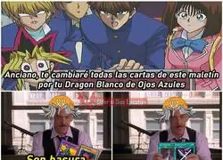 Kaiba intentando engañar al abuelo de Yugi