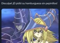 Tengamos una pareja con aire de madre regañona