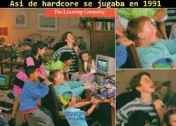 El del sofa no aguantó JAJAJA